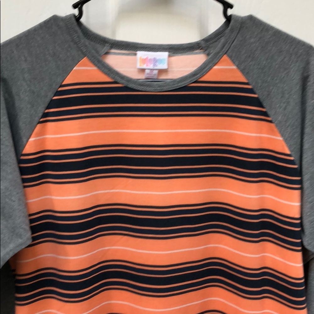 LuLaRoe Randy tee - Picture 4 of 7
